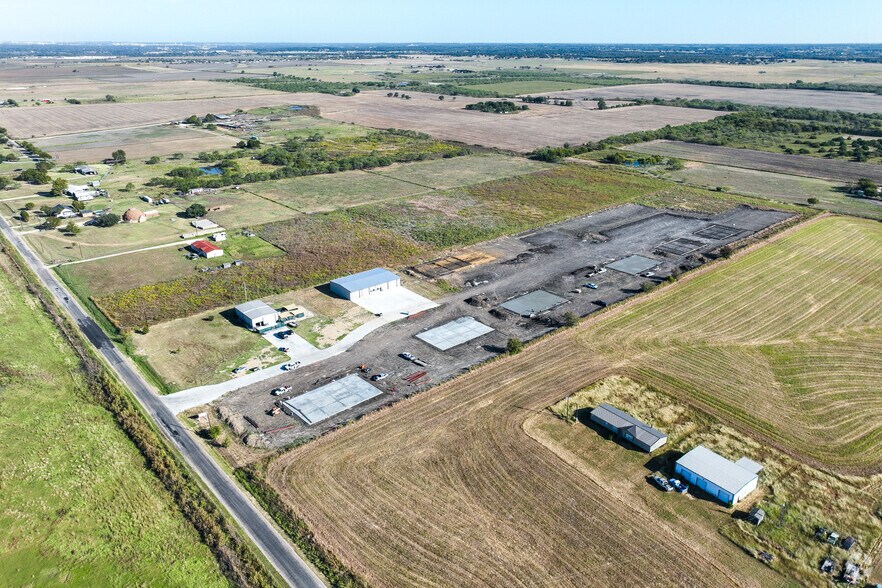 More Photos Of 5225 County Road 1205, Cleburne Unknown For Lease