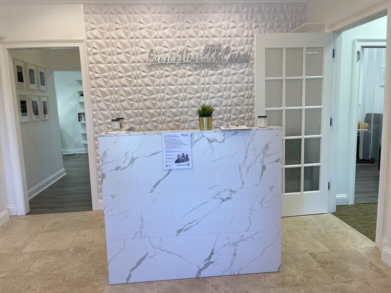 More Photos Of 3040 Highlands Pky, Smyrna Coworking Space