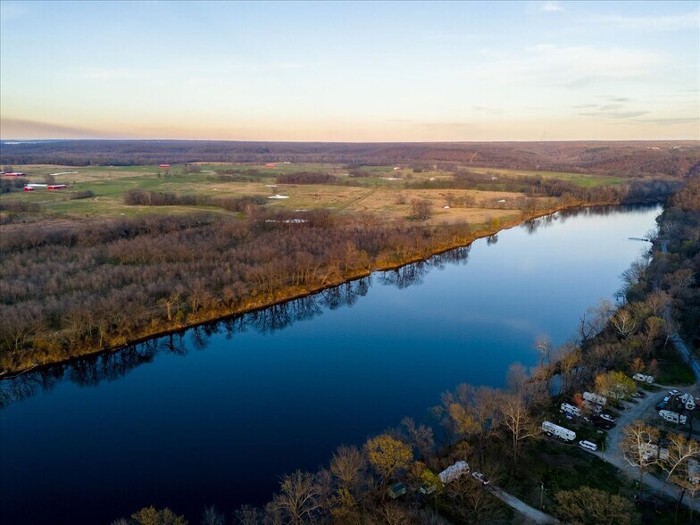 More Photos Of 9596 N 447 Rd, Spavinaw Trailer Camper Park For Sale