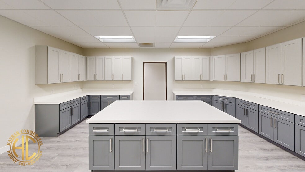 More Photos Of 530 S 6th St, Las Vegas Office For Lease