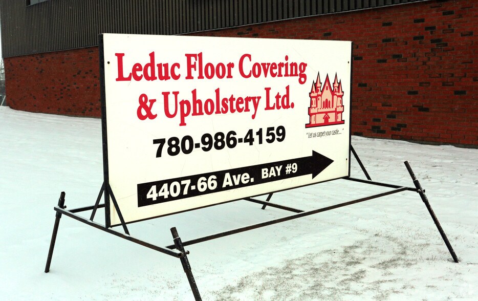 More Photos Of 4407 66 Av, Leduc Flex For Lease