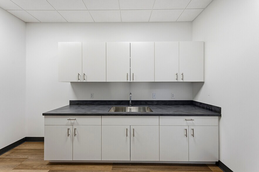 More Photos Of 6459 S Sossaman Rd, Mesa Warehouse For Lease
