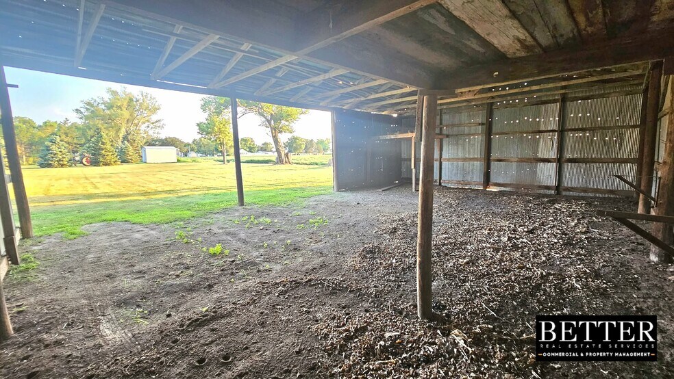More Photos Of 408 Strickler St, Waco Flex For Sale