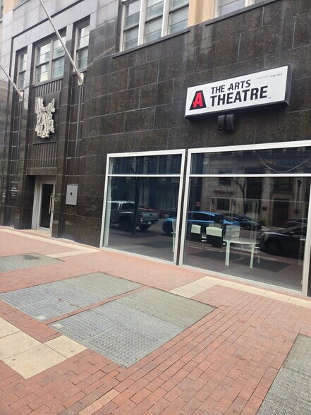 More Photos Of 120 E Market St, Indianapolis Office For Lease