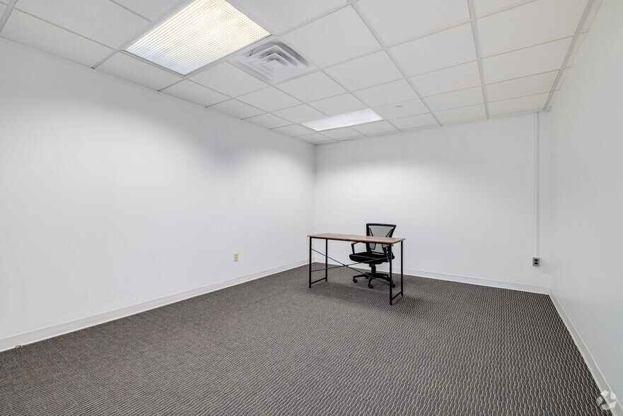 More Photos Of 1435-1441 Walnut St, Philadelphia Office For Lease