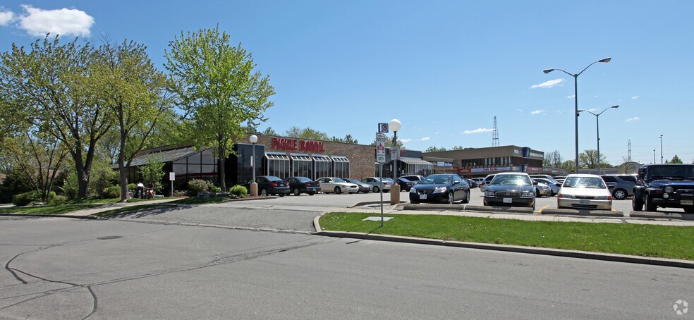 Primary Photo Of 5845-6015 Leslie St, Toronto Unknown For Lease
