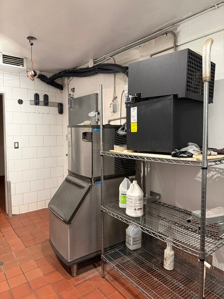 More Photos Of 3129 W Sunset Blvd, Los Angeles Apartments For Lease