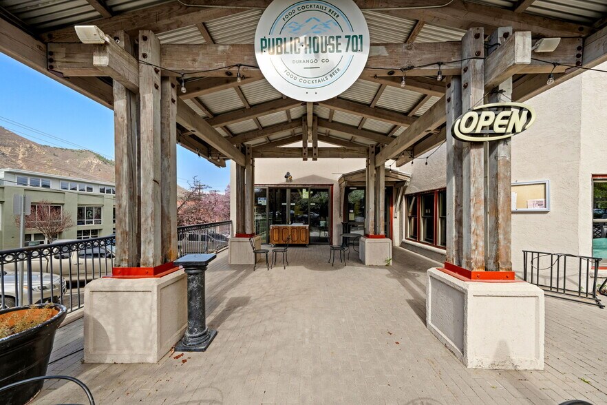 More Photos Of 701 E 2nd Ave, Durango Showroom For Lease