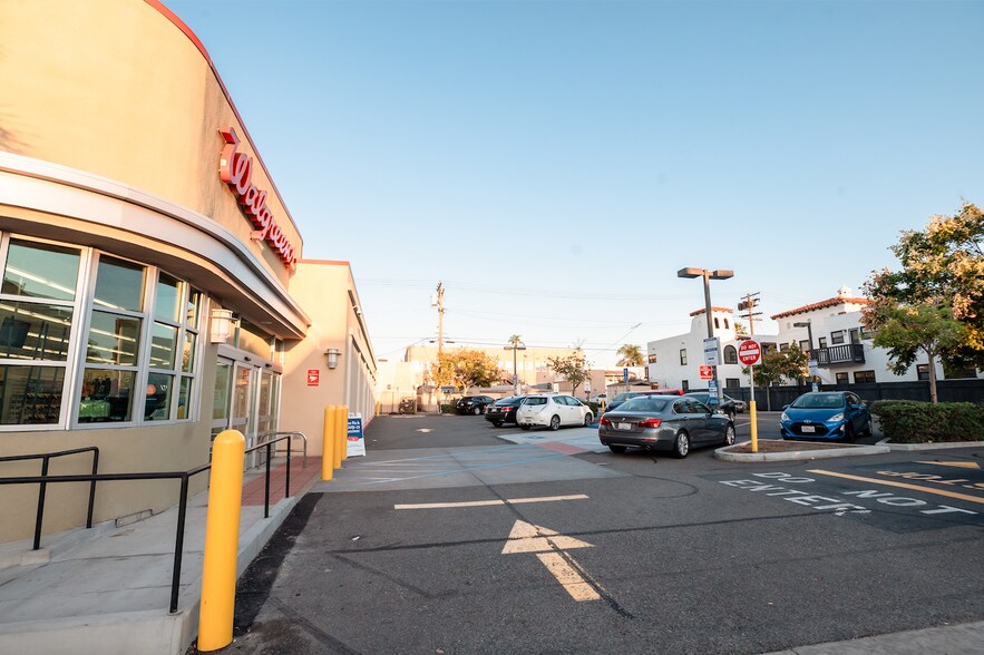 More Photos Of 301 University Ave, San Diego Drugstore For Sale
