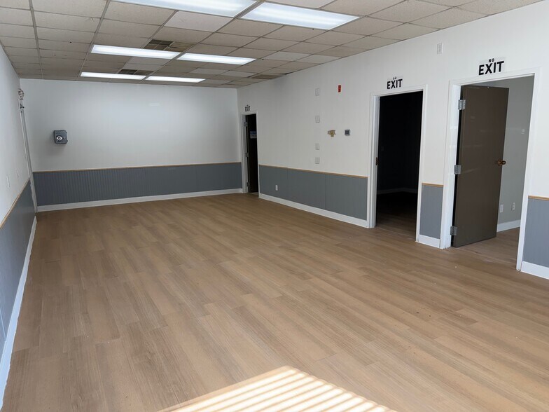 More Photos Of 3020 Pioneer Ave, Rice Lake Warehouse For Sale