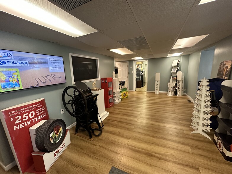 More Photos Of 3520-3540 E Fulton St, Columbus Manufacturing For Sale