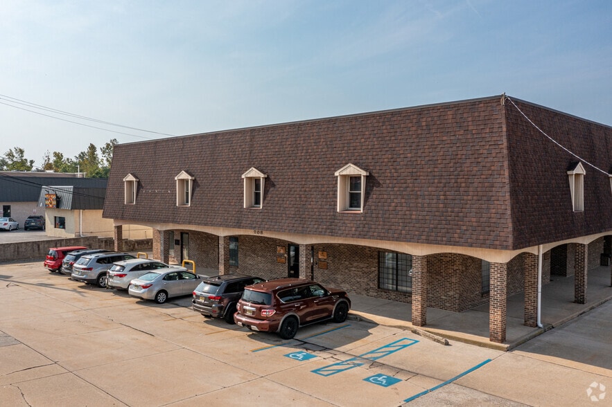 More Photos Of 208 White Horse Pike, Barrington Office For Sale