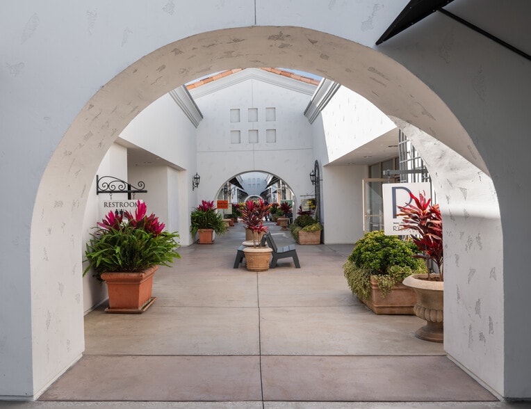 More Photos Of 1905 Calle Barcelona, Carlsbad Storefront Retail Office For Lease