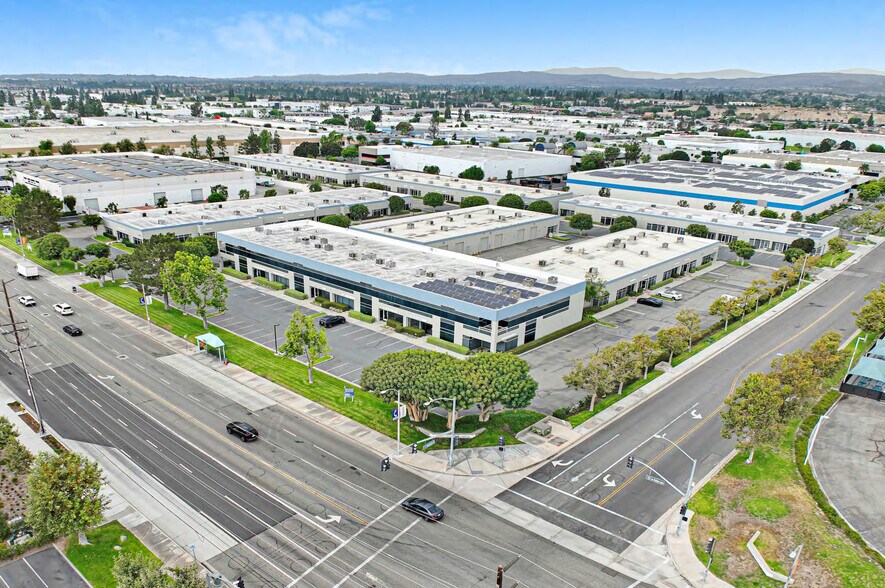 More Photos Of 1265 N Manassero St, Anaheim Warehouse For Sale