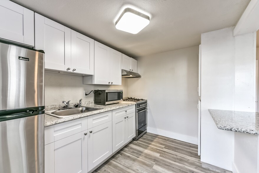 More Photos Of 2745 Wagon Trail Rd, Pearland Auto Repair For Sale