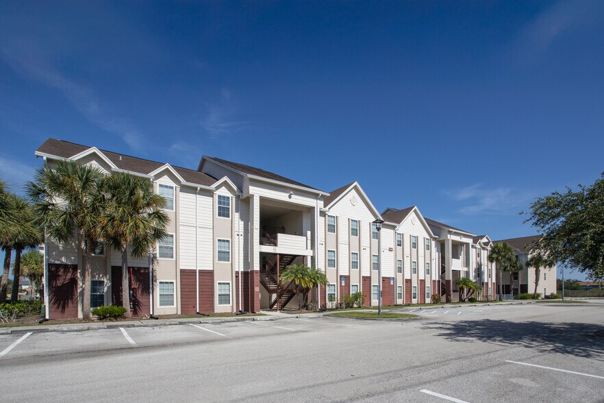 More Photos Of 1540 NE Skippers Way, Palm Bay Dormitory For Sale