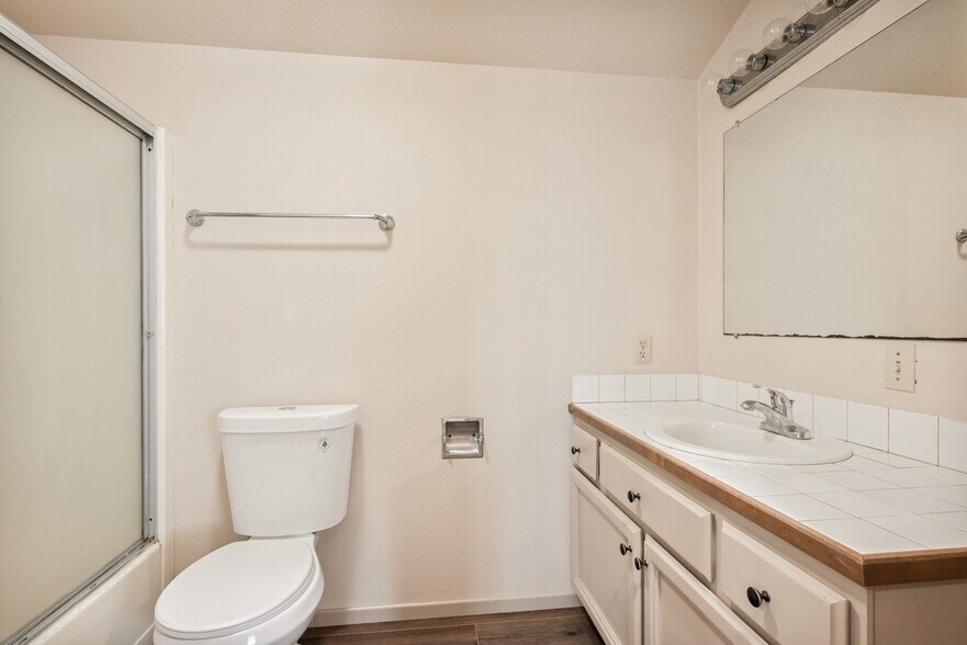 More Photos Of 157 Nevada Dr, Longview Apartments For Sale