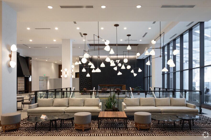 More Photos Of 1550 Court Pl, Denver Hotel For Lease
