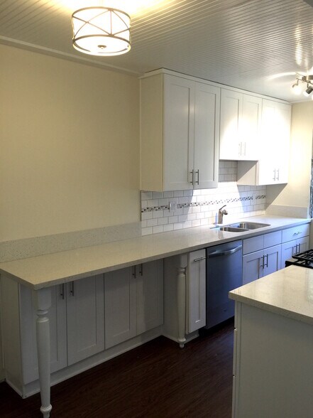 More Photos Of 726 N Alfred St, West Hollywood Apartments For Sale