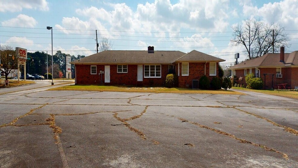 More Photos Of 941 Big A Rd, Toccoa Office For Lease