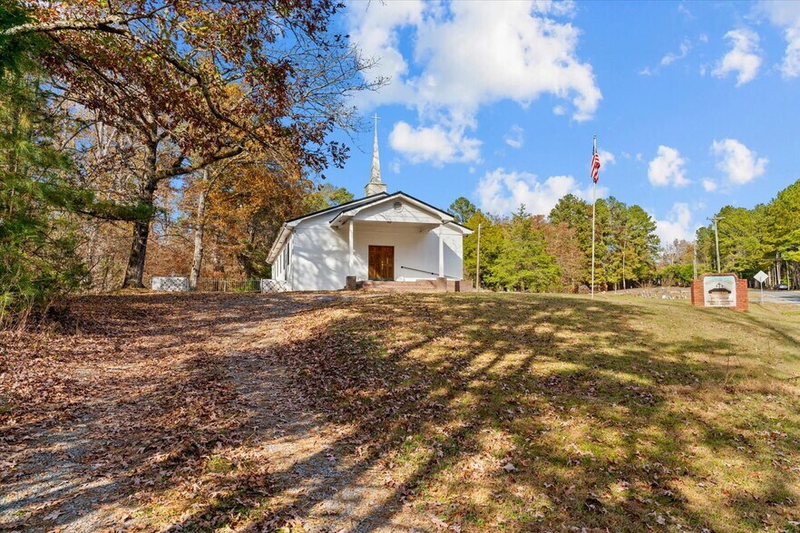 More Photos Of 123 Bethel Church Rd NE, Dalton Religious Facility For Sale