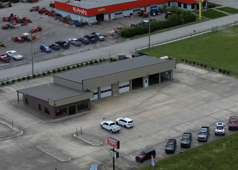 More Photos Of 193 Automotive Dr, Richmond Auto Dealership For Lease