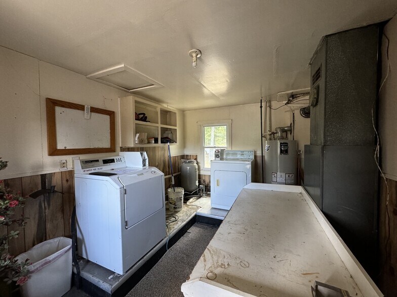 More Photos Of 2989 W Houghton Lake Dr, Houghton Lake Apartments For Sale