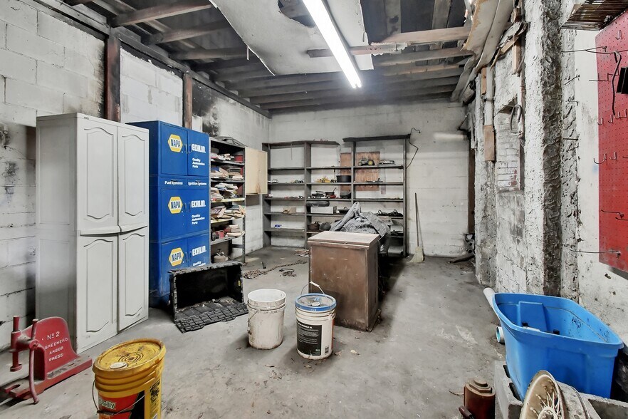 More Photos Of 309 S Florida Ave, Deland Auto Repair For Sale