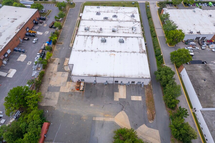 More Photos Of 5731 General Washington Dr, Alexandria Distribution For Sale