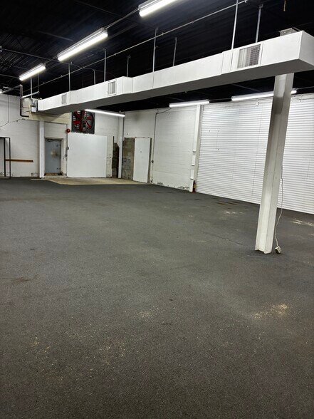 More Photos Of 8601 Torresdale Ave, Philadelphia Flex For Lease