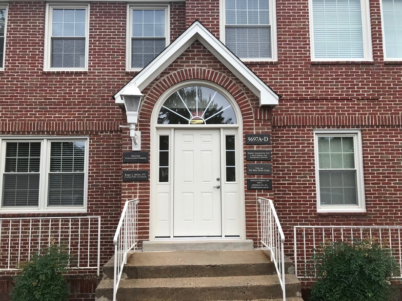 More Photos Of 9693-9697 Main St, Fairfax Medical For Sale