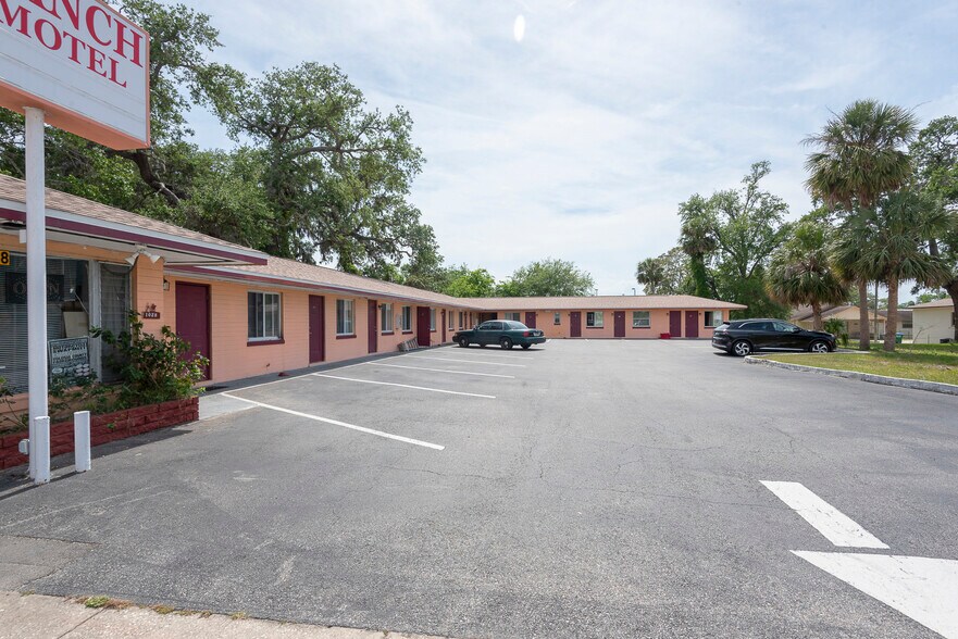 More Photos Of 1028 Ridgewood Ave, Daytona Beach Hospitality For Sale