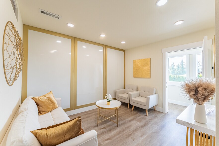 More Photos Of 914 Citadel Dr, Everson Office Residential For Sale