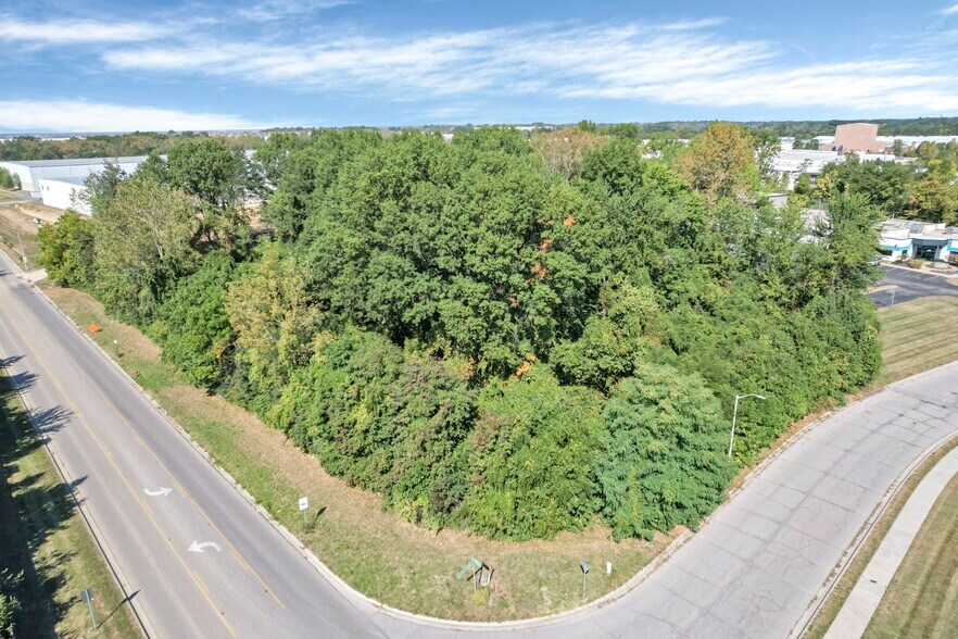 More Photos Of 225 Business Center Dr, Blacklick Land For Sale