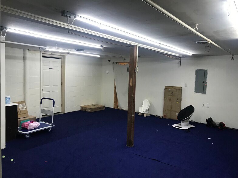 More Photos Of 1600 W Howard Ave, Tarboro Unknown For Lease