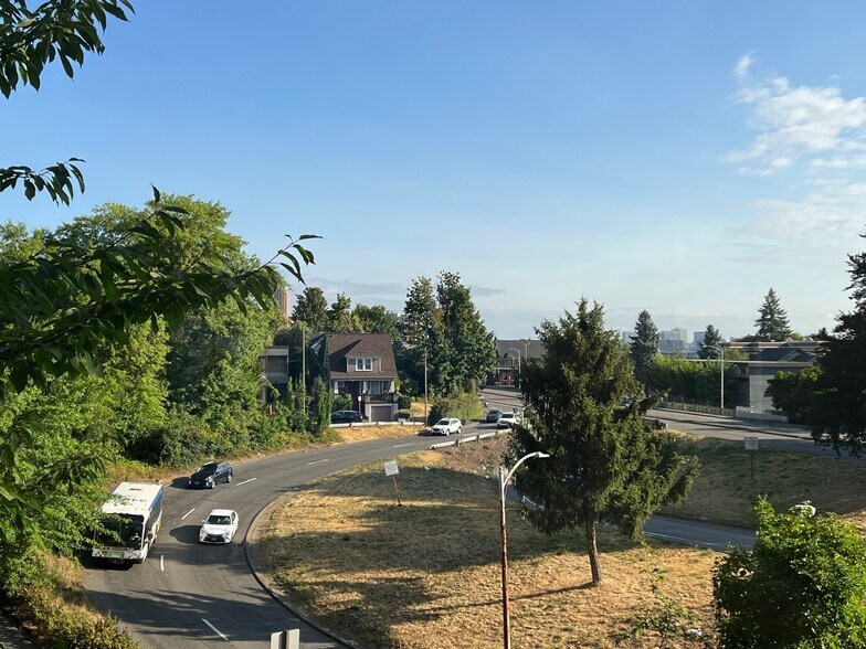 More Photos Of 3220 SW First Ave, Portland Office For Lease