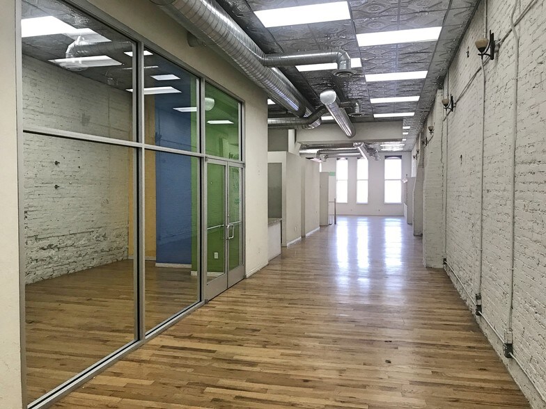 More Photos Of 1526 Blake St, Denver Office For Lease