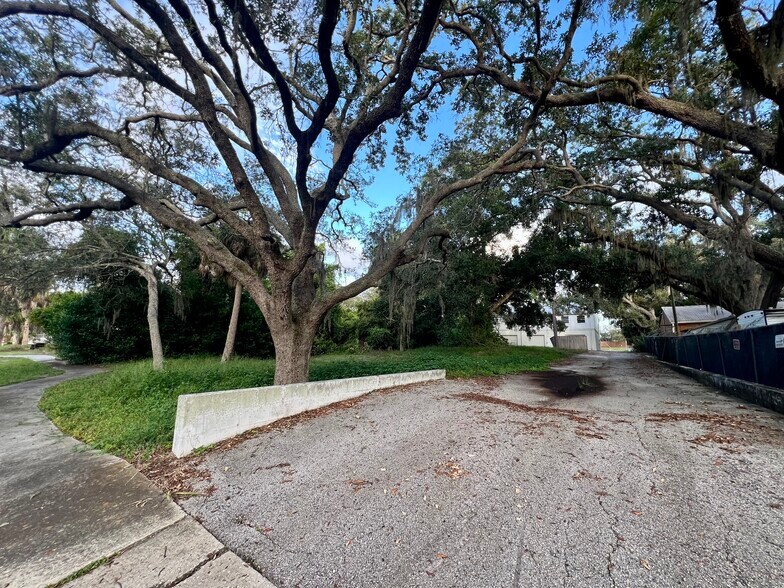 More Photos Of 3625 Alt 19, Palm Harbor Storefront Retail Office For Sale