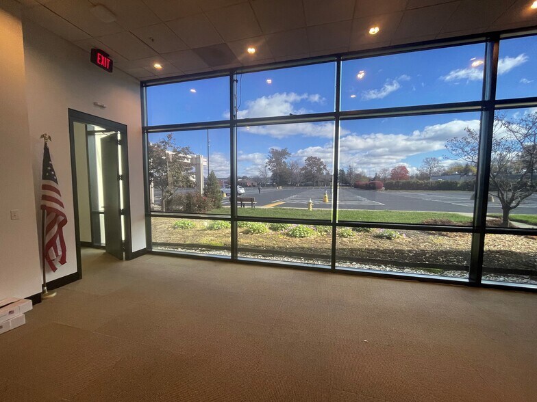 More Photos Of 5959 Bigger Rd, Kettering Light Distribution For Sale