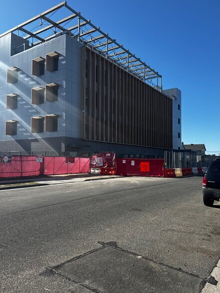 More Photos Of 50 Laurel Ave, Hempstead Apartments For Sale