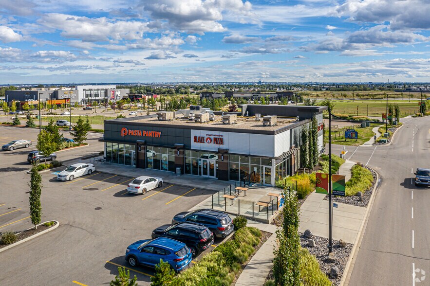 More Photos Of 15705-15709 37th St NW, Edmonton Storefront For Sale