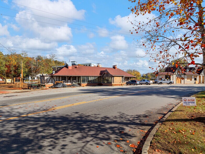 More Photos Of 30 Lodge St, Asheville Restaurant For Sale