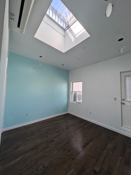 More Photos Of 3043 Fulton St, Brooklyn Storefront Retail Residential For Sale
