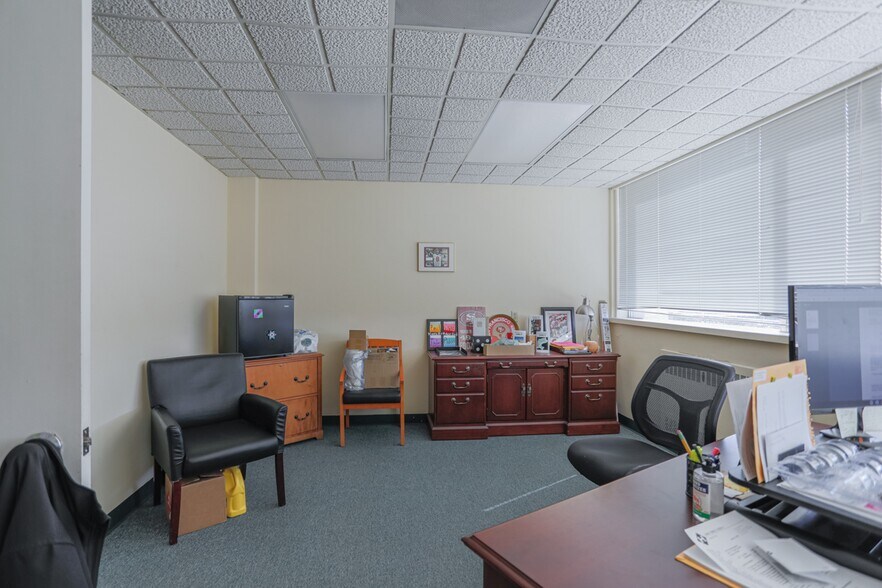 More Photos Of 2801 N 7th St, Wausau Medical For Sale