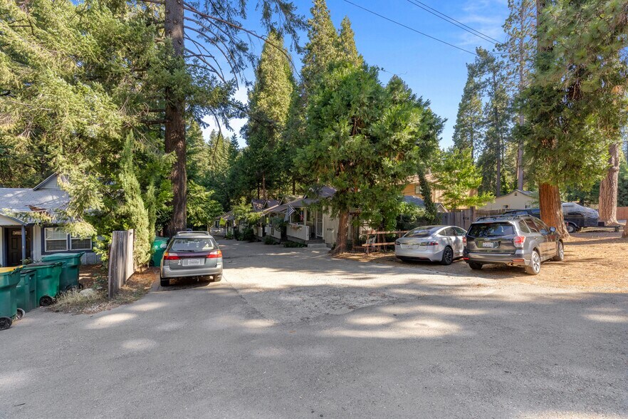 More Photos Of 6043 Pony Express Trl, Pollock Pines Apartments For Sale