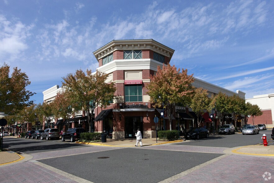 More Photos Of 11880-11950 Grand Commons Ave, Fairfax Unknown For Lease