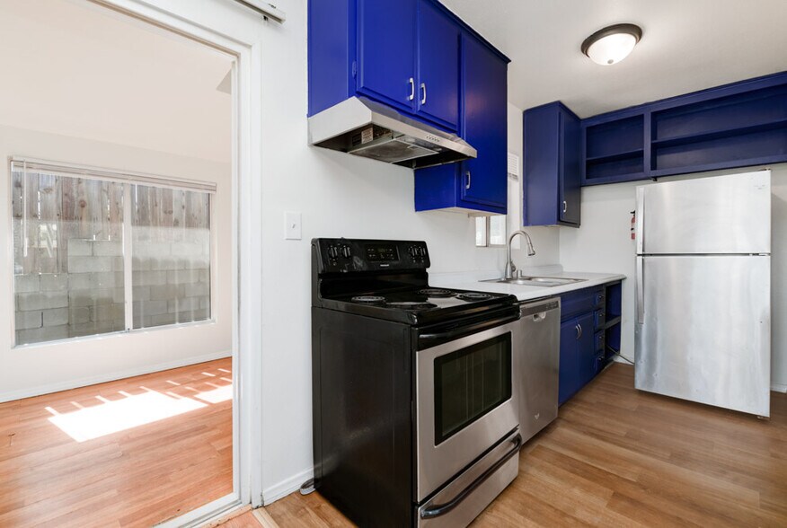 More Photos Of 615-617 Truly Terrace, Vista Apartments For Sale