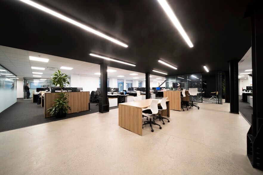 More Photos Of 1555 Rue Peel, Montréal Office For Lease