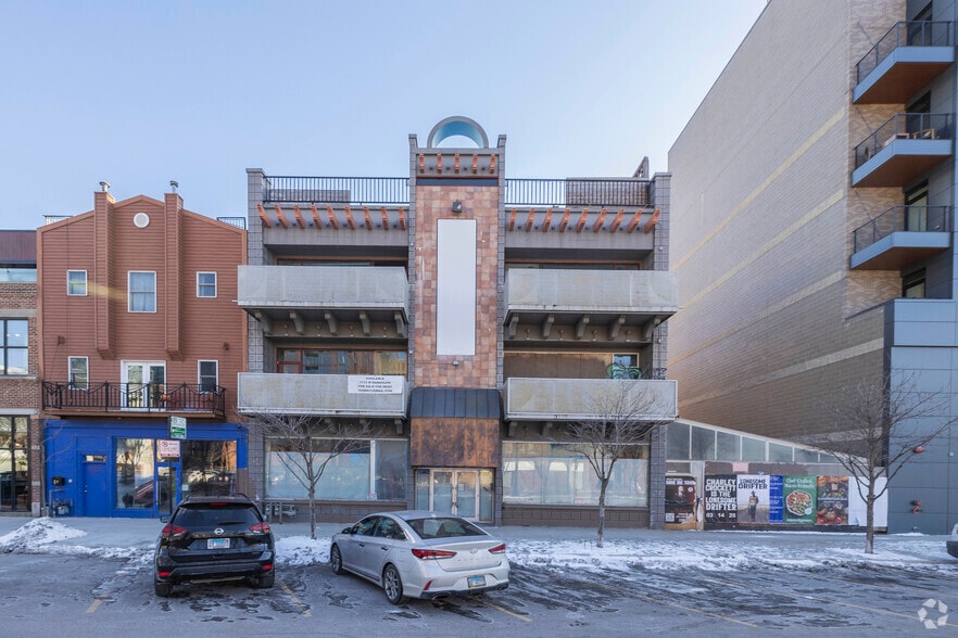 More Photos Of 1113 W Randolph St, Chicago Storefront Retail Residential For Sale