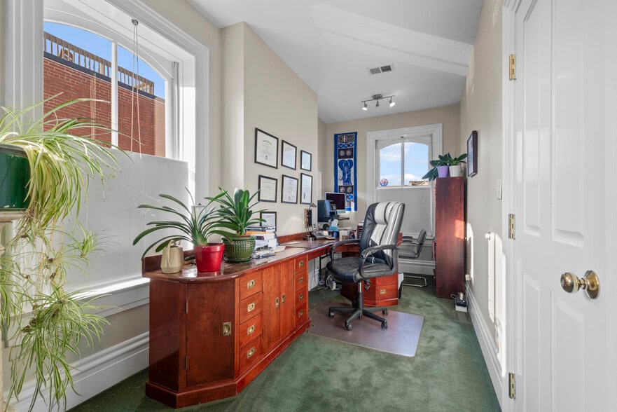 More Photos Of 258 42nd St, Pittsburgh Office For Sale